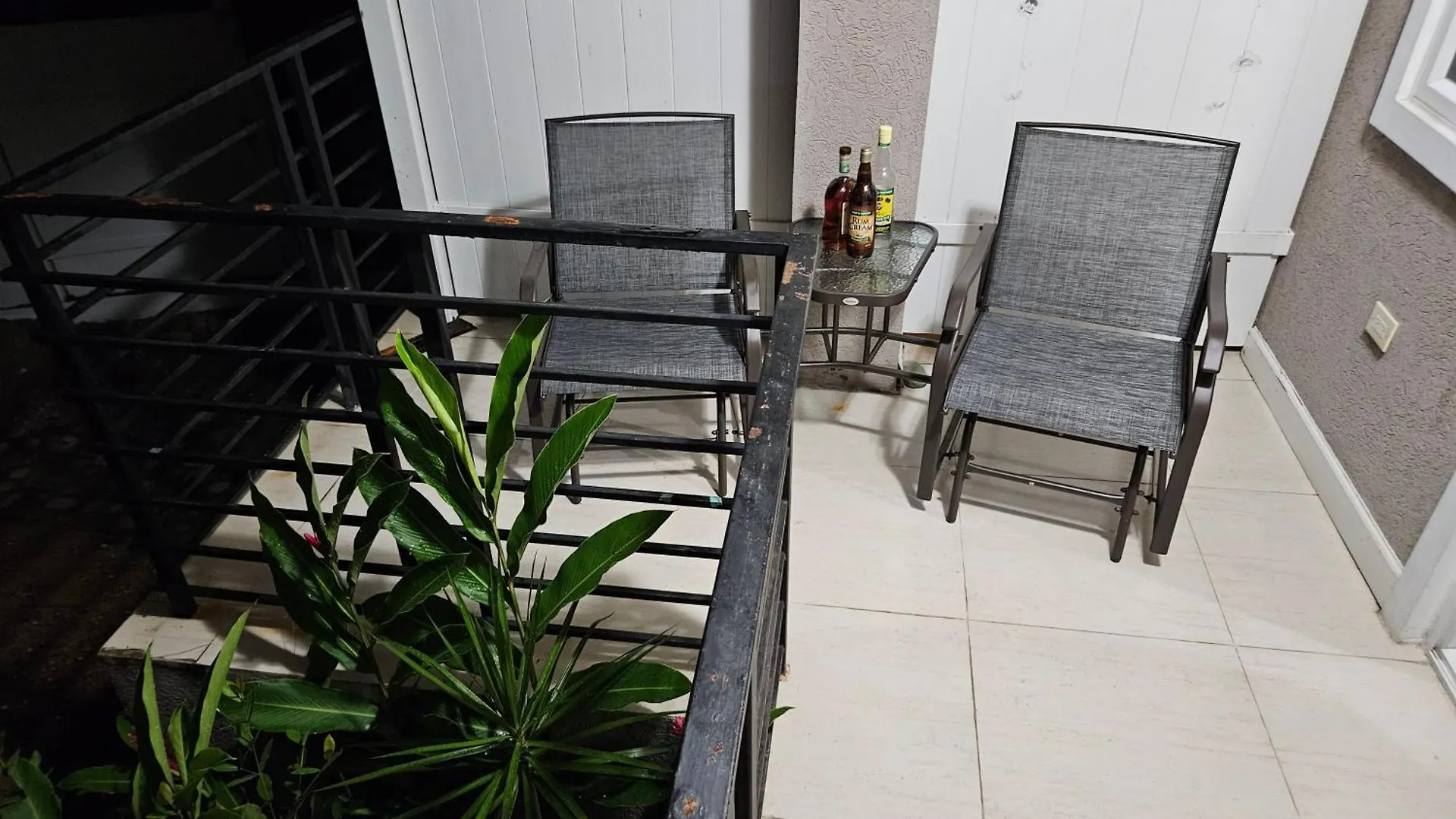شقة Ramzie'S Place كينغستون
