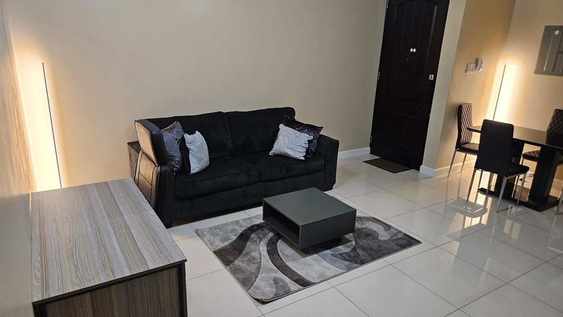 Ramzie'S Place كينغستون جامايكا